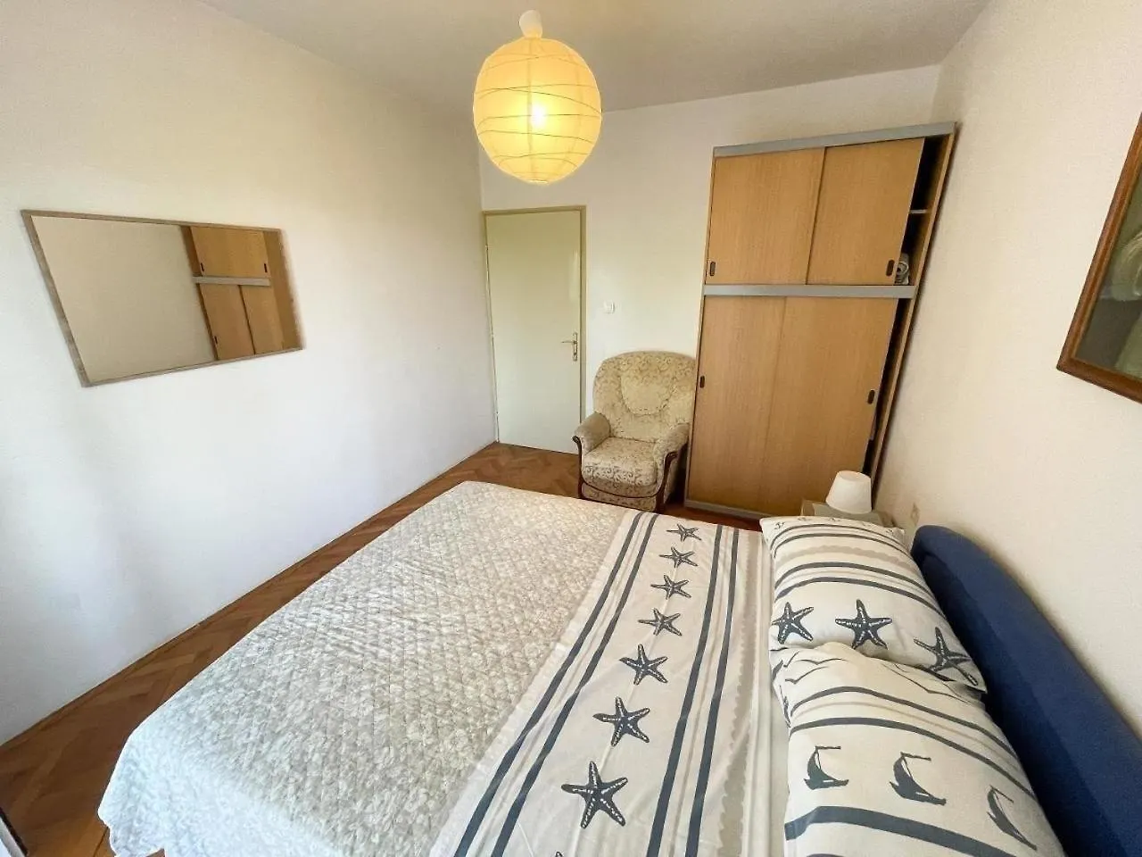 Charmante Ferienwohnung In Jadranovo Mit Grill, Garten Und Terrasse 0*,  Croatia