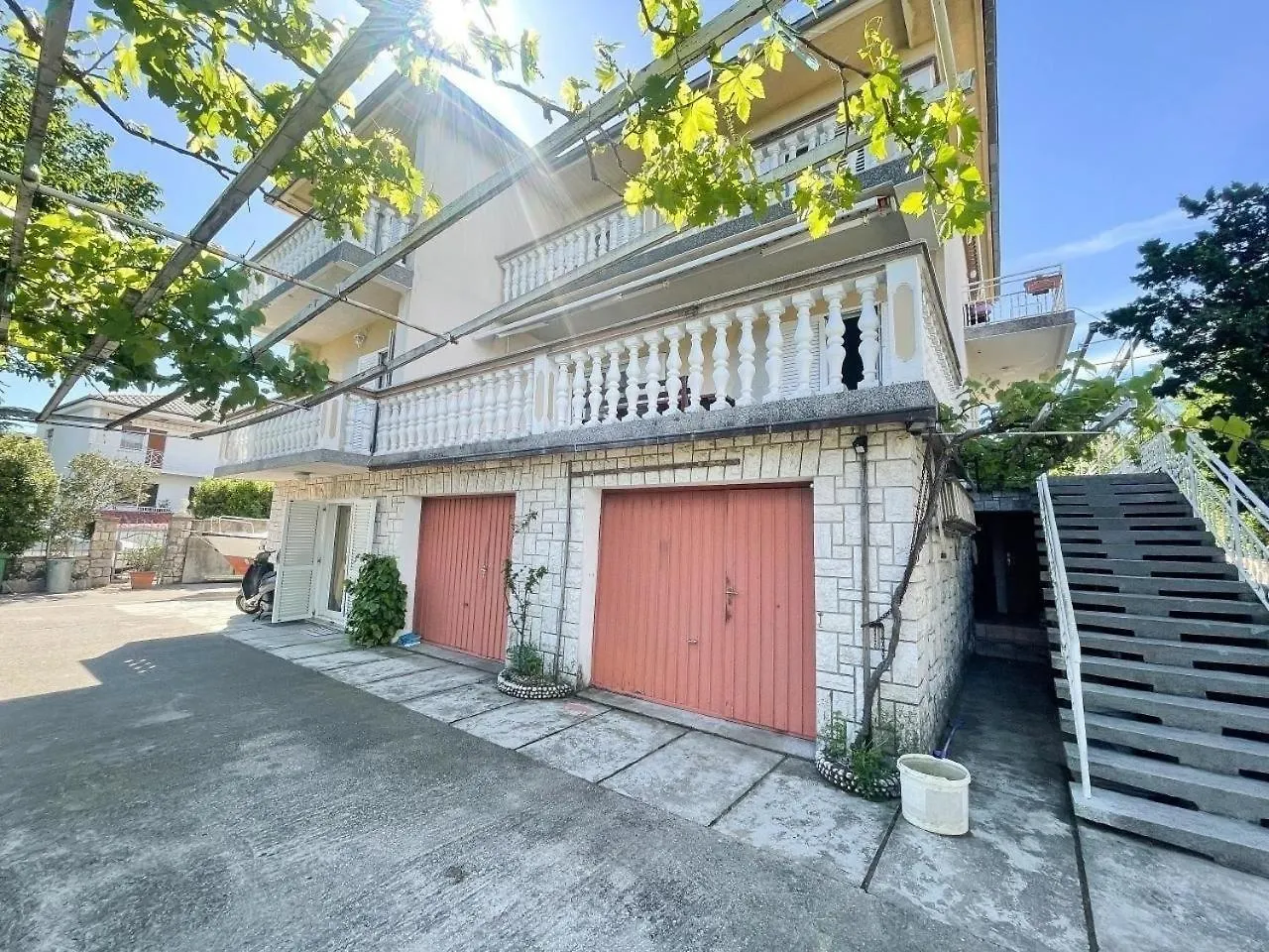 Charmante Ferienwohnung In Jadranovo Mit Grill, Garten Und Terrasse Apartment